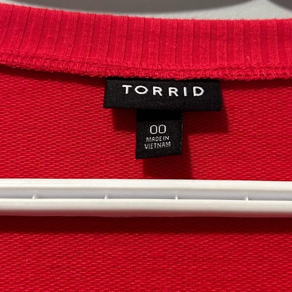 Torrid lightweight French terry V-neck ruffle shoulder sweater shirt - Picture 5 of 14